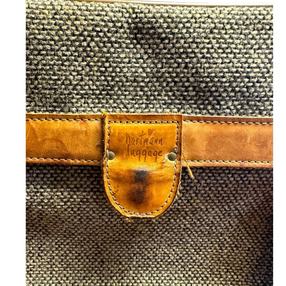 HARTMANN Luggage • Tweed • Carry-On • Vintage • Comes With Locks & Keys - Picture 3 of 10